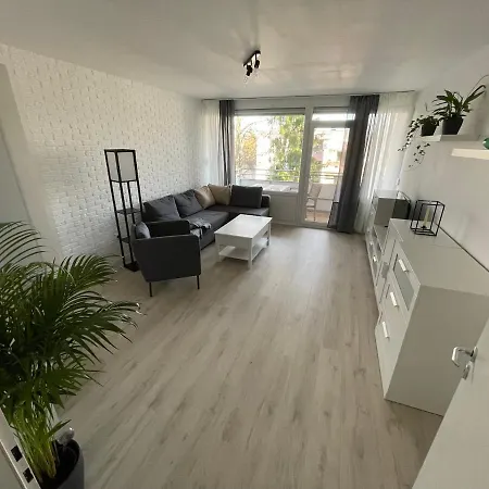 Renovierte, Voll Eingerichtete 80m² Ferienwohnung *