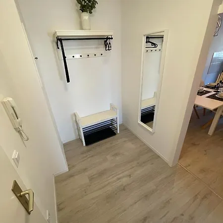 Renovierte, Voll Eingerichtete 80m² Ferienwohnung