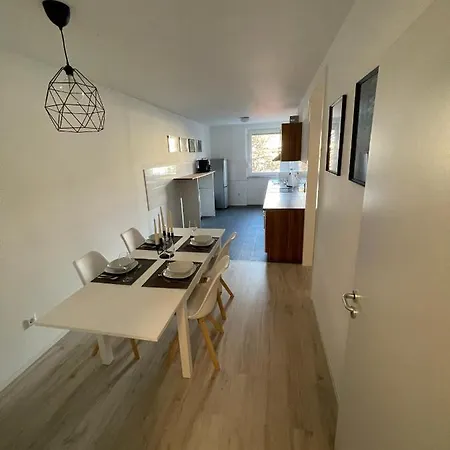 Renovierte, Voll Eingerichtete 80m² Ferienwohnung * Herdecke